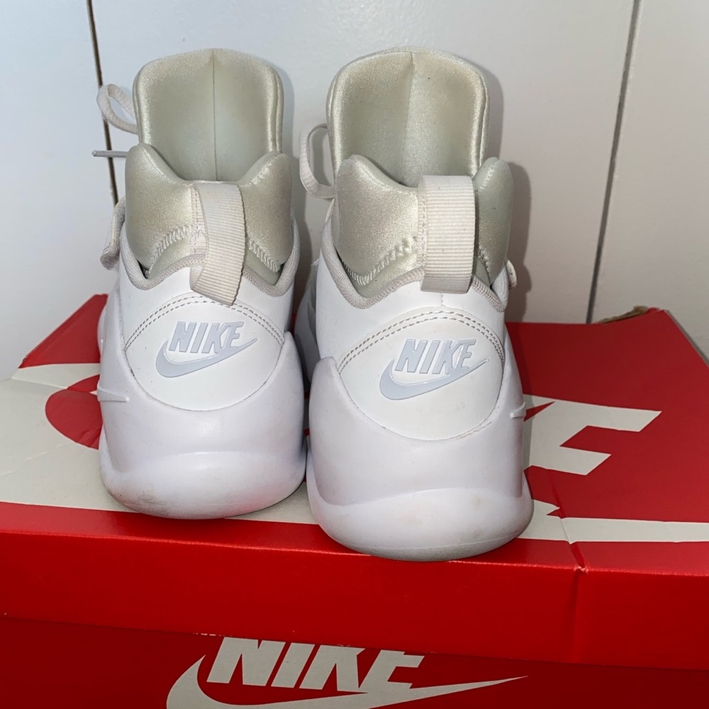 Nike kwazi basketball shoes.